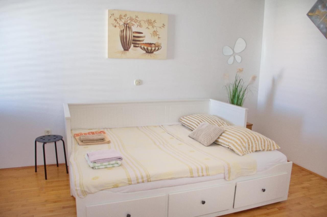 Apartments Summersong โนวาลยา ภายนอก รูปภาพ