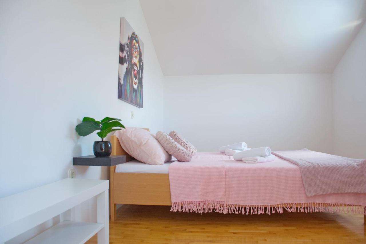 Apartments Summersong โนวาลยา ภายนอก รูปภาพ